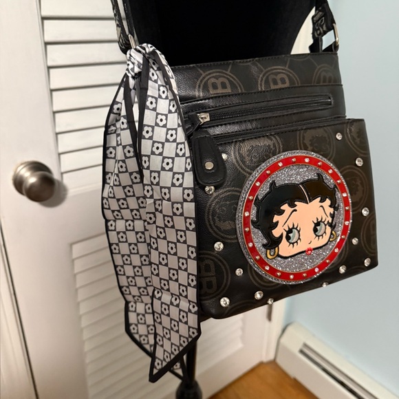 Betty Boop Novelty Black Leather Crossbody Bag. Expandable. Like New - Picture 2 of 11